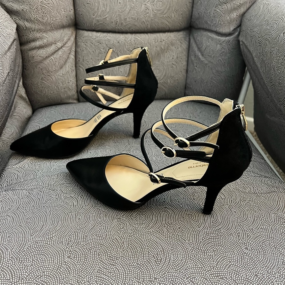 Liz Claiborne black strappy heel size 10